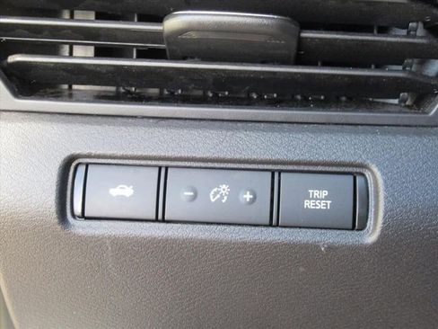 Used 2024 Nissan Altima 2.5 S image 19