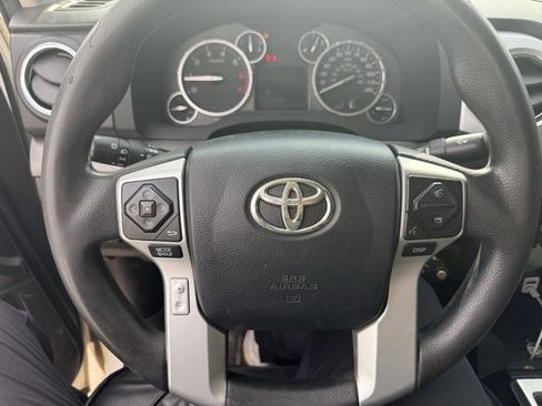 Used 2016 Toyota Tundra SR5 image 7
