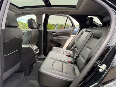 Used 2019 Chevrolet Equinox Premier FWD image 28