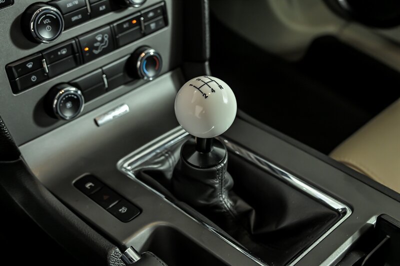 Used 2010 Ford Mustang GT RWD image 24