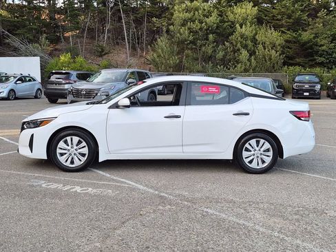 Used 2025 Nissan Sentra S FWD image 8