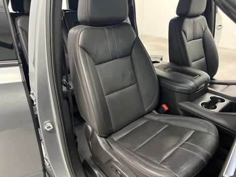 Used 2024 Chevrolet Suburban RST image 24