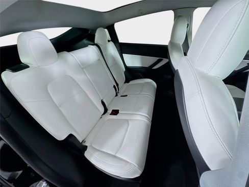 Used 2021 Tesla Model Y 2WD image 25