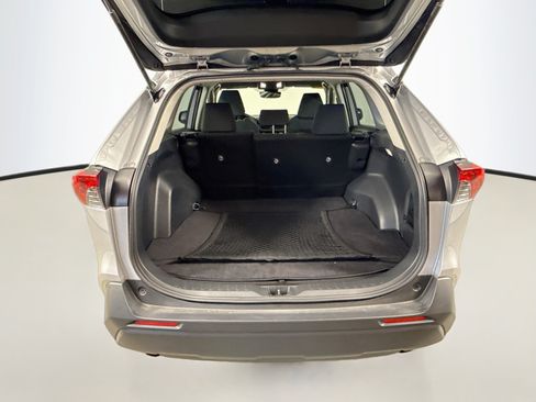 Used 2025 Toyota RAV4 LE AWD/4WD image 22