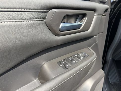 Certified 2025 Nissan Armada SV AWD/4WD image 25