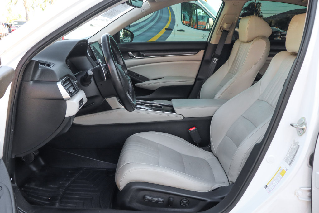 Used 2018 Honda Accord Touring image 20