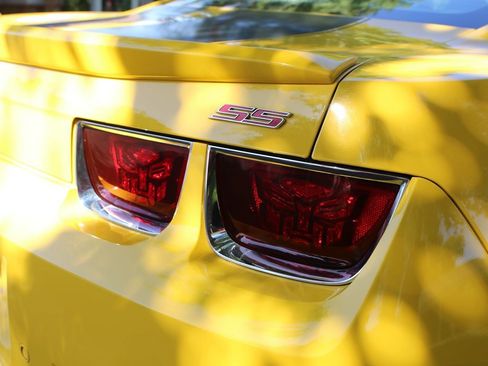 Used 2010 Chevrolet Camaro SS w/ RS Package RWD image 38