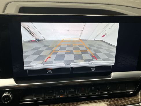 Used 2024 GMC Sierra 1500 Elevation w/ LPO, Elevation Black Package image 6