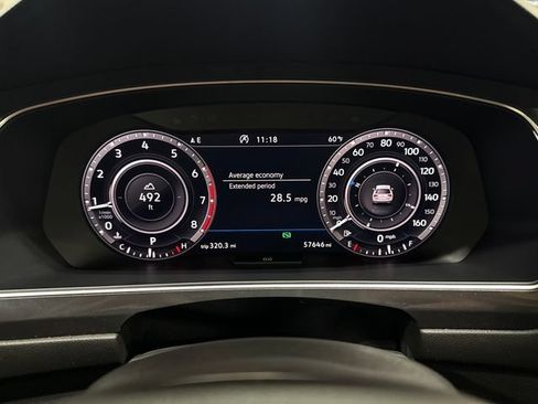 Used 2019 Volkswagen Tiguan SEL w/ 3rd Row Seat Package AWD/4WD image 24
