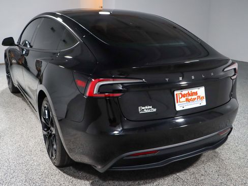 Used 2025 Tesla Model 3 Long Range image 9