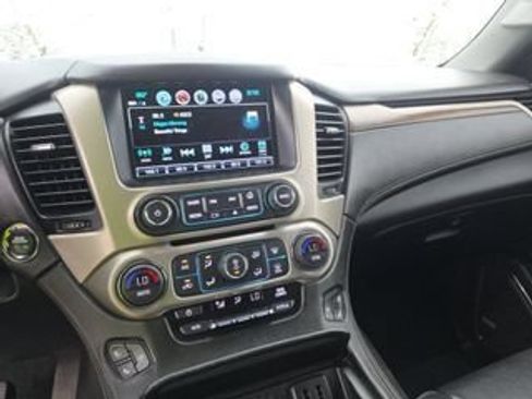Used 2019 GMC Yukon XL Denali w/ Denali Ultimate Package AWD/4WD image 8