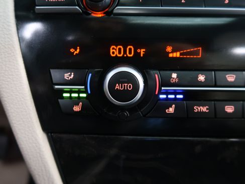 Used 2015 BMW 740i RWD image 19