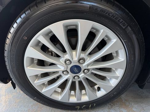Used 2018 Ford C-MAX SE FWD image 37