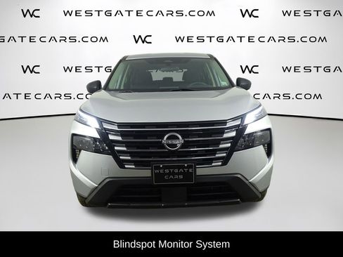 Used 2024 Nissan Rogue S image 4