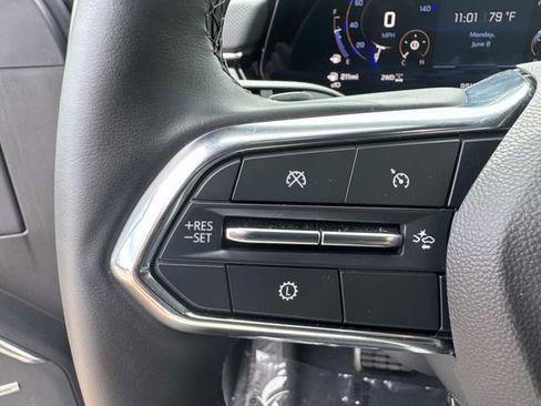 Used 2025 Chevrolet Tahoe High Country AWD/4WD image 34