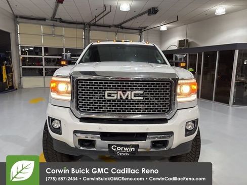 Used 2015 GMC Sierra 3500 Denali w/ Duramax Plus Package image 3