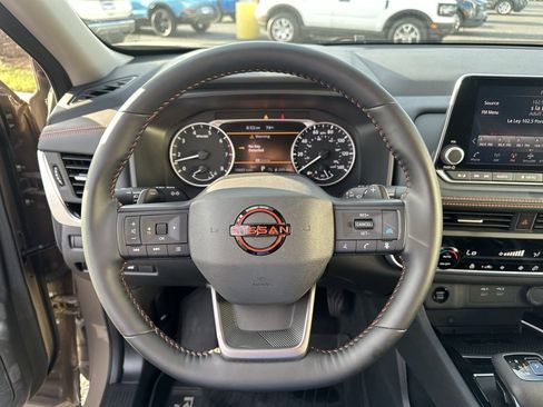 Used 2025 Nissan Rogue SV w/ Rock Creek Premium Package image 14