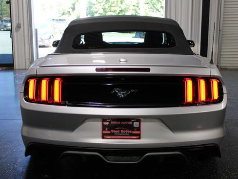 Used 2016 Ford Mustang Premium RWD image 5