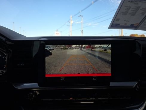 Used 2022 Chevrolet Silverado 1500 RST image 21