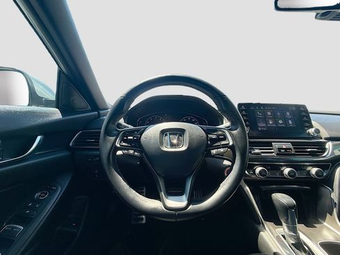 Used 2019 Honda Accord Sport image 11
