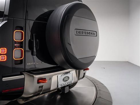 Used 2020 Land Rover Defender 110 X image 34