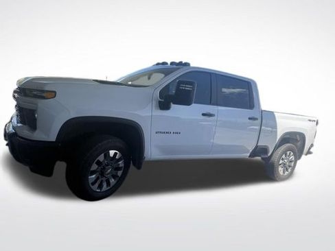 Used 2024 Chevrolet Silverado 2500 Custom w/ Custom Value Package AWD/4WD image 7