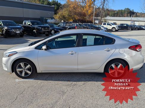 Used 2018 Kia Forte LX w/ LX Popular Package image 4