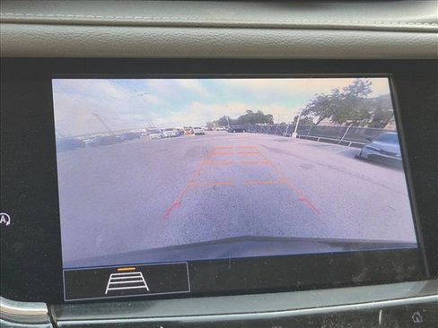 Used 2020 Cadillac XT6 Premium Luxury FWD image 10