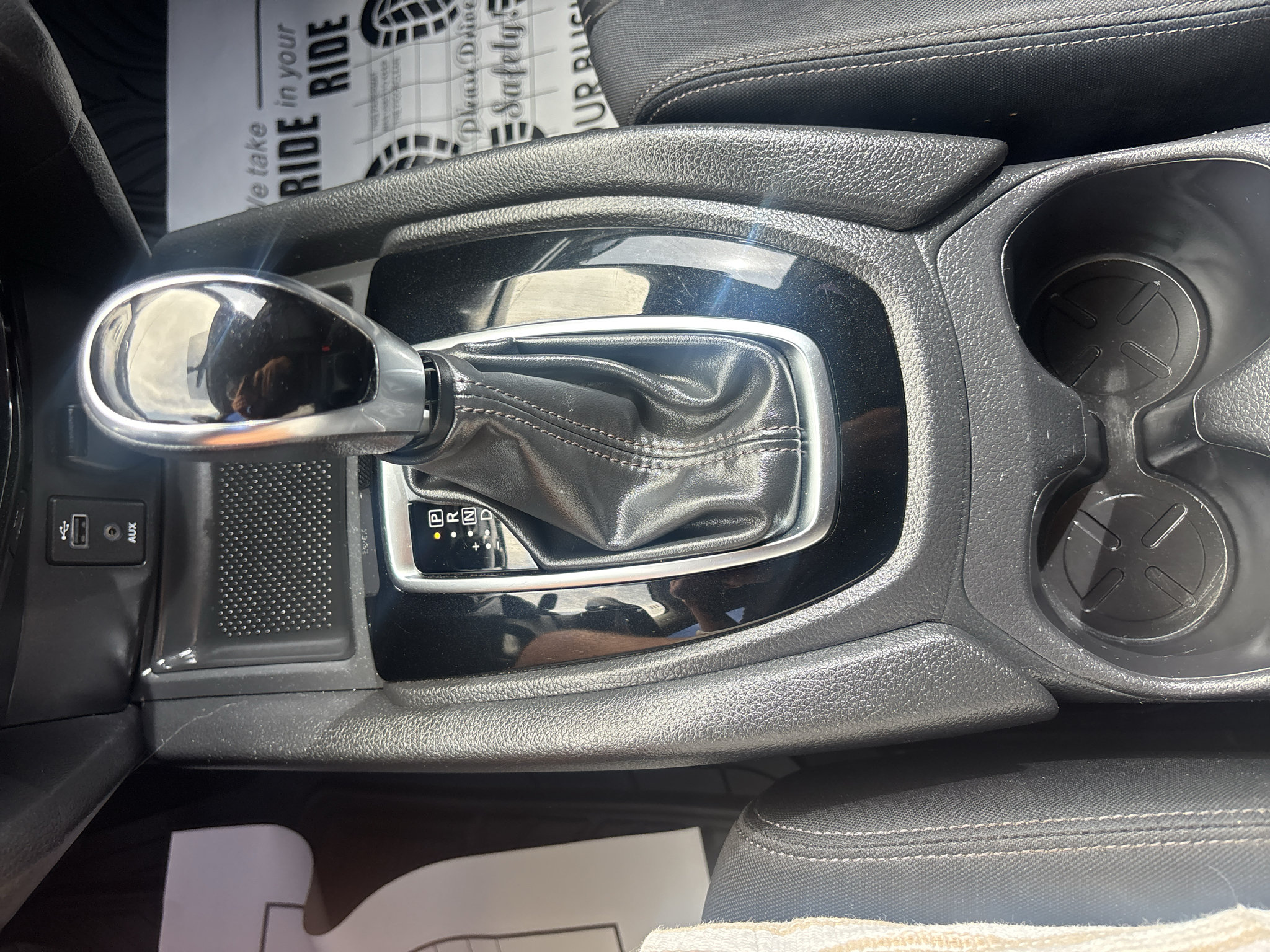Used 2017 Nissan Rogue SV FWD image 17