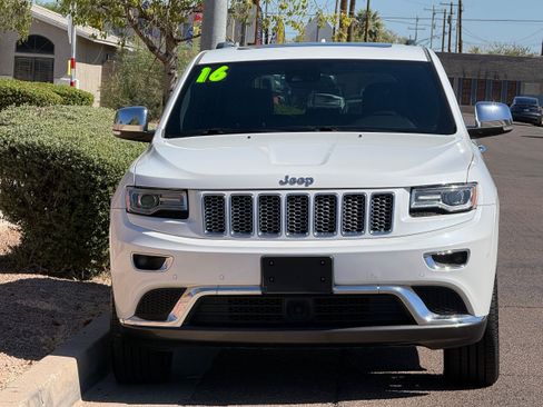 Used 2016 Jeep Grand Cherokee Summit AWD/4WD image 2