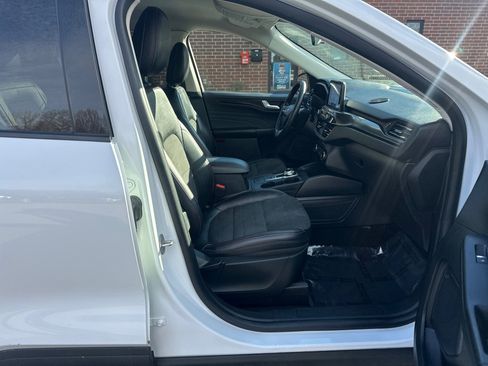 Used 2022 Ford Escape SEL w/ SEL Stealth AWD Package image 26