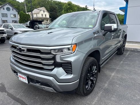 Used 2024 Chevrolet Silverado 1500 High Country w/ Technology Package AWD/4WD image 1