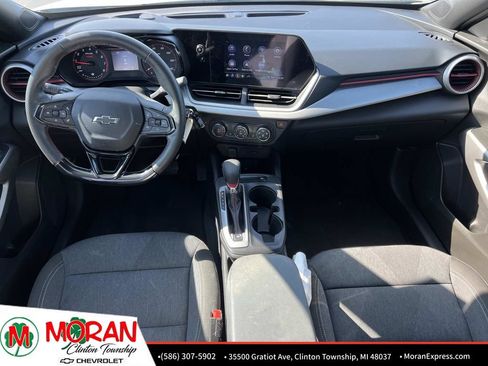 Certified 2024 Chevrolet Trax RS w/ Driver Confidence Package FWD image 14