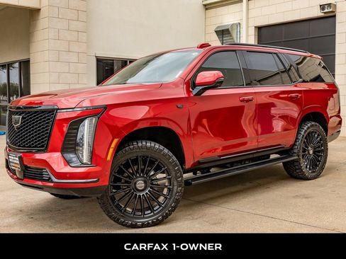 Used 2025 Cadillac Escalade Sport Platinum AWD/4WD image 5