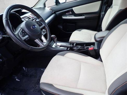 Used 2017 Subaru Crosstrek 2.0i Premium AWD/4WD image 10