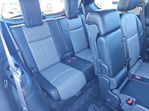 Used 2019 Nissan Pathfinder SL w/ Rock Creek Edition image 36