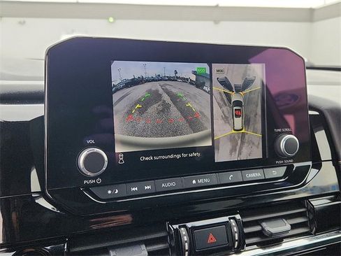 Used 2025 Nissan Pathfinder Rock Creek image 11