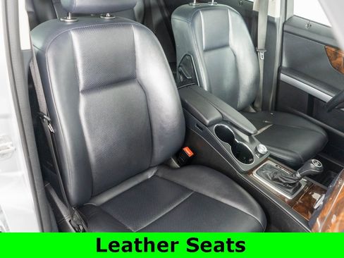 Used 2011 Mercedes-Benz GLK 350 4MATIC image 7