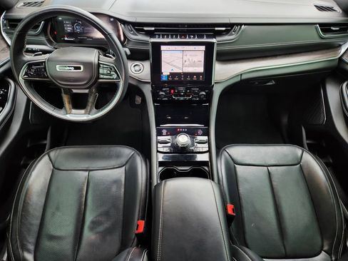 Used 2022 Jeep Grand Cherokee Overland image 9