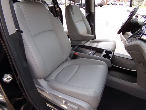 Used 2019 Honda Odyssey EX-L image 23