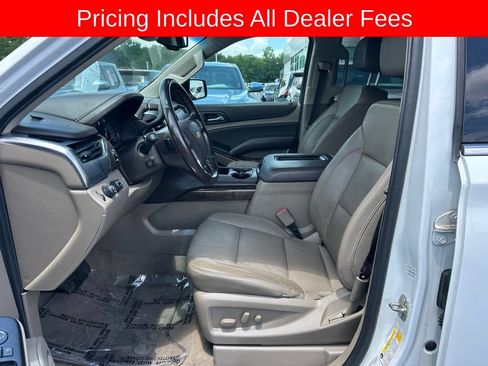 Used 2019 Chevrolet Suburban LT AWD/4WD image 2
