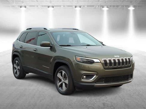 Certified 2019 Jeep Cherokee Limited AWD/4WD image 2