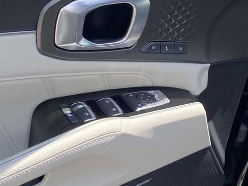 New 2025 Kia Sorento SX Prestige AWD/4WD image 13