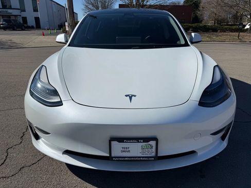 Used 2023 Tesla Model 3 Standard Range image 10