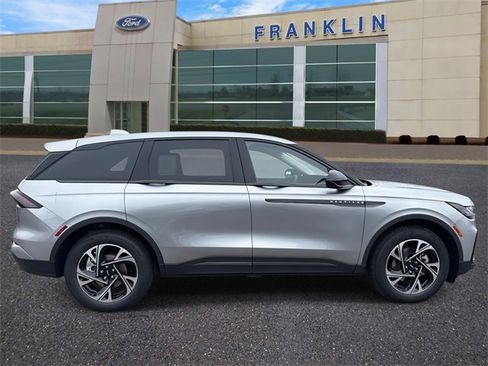 New 2026 Lincoln Nautilus Premier w/ Jet Appearance Package image 8