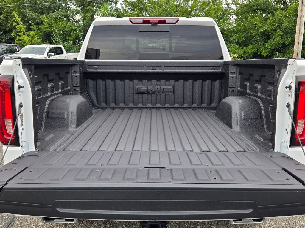 New 2026 GMC Sierra 1500 AT4 w/ Technology Package AWD/4WD image 26