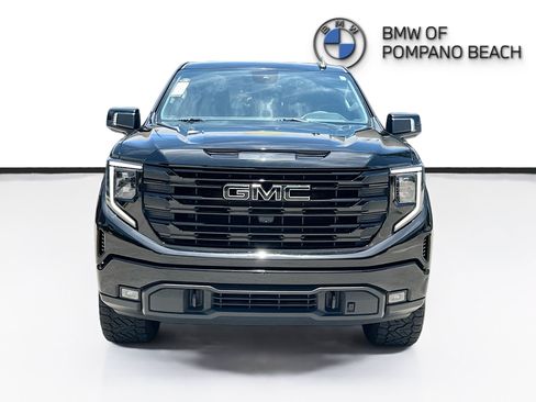 Used 2023 GMC Sierra 1500 Elevation w/ Elevation Premium Package AWD/4WD image 2