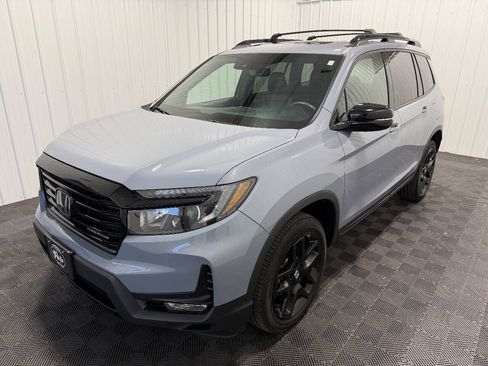 Used 2024 Honda Passport Black Edition image 1