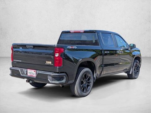 Used 2023 Chevrolet Silverado 1500 Custom AWD/4WD image 5