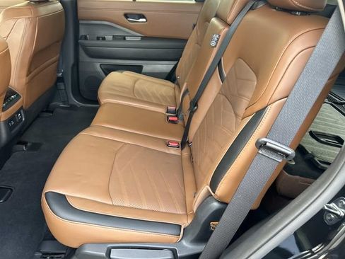 Used 2025 Nissan Pathfinder Platinum w/ Cargo Package FWD image 21